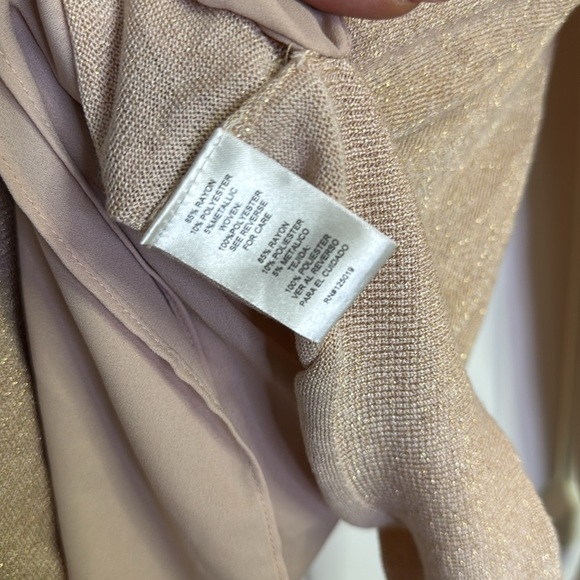 Joseph A. Shimmering Gold Sweater - Picture 4 of 6